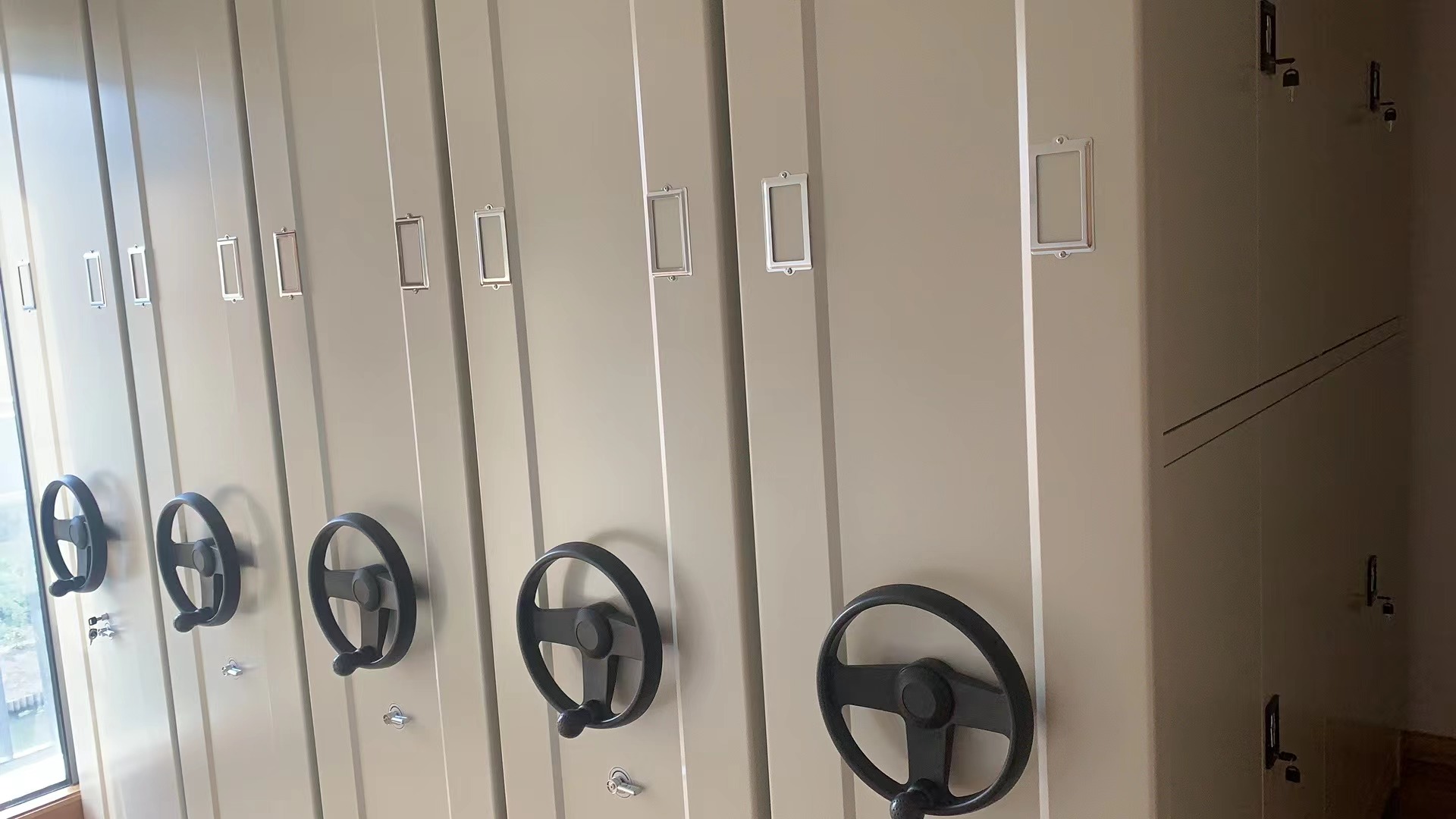 密集圖書架 密集圖書架